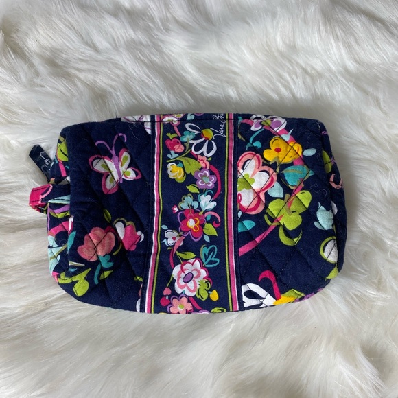 Vera Bradley Handbags - ☀️ 5 for 25.00 sale Vera Bradley  cosmetic case,